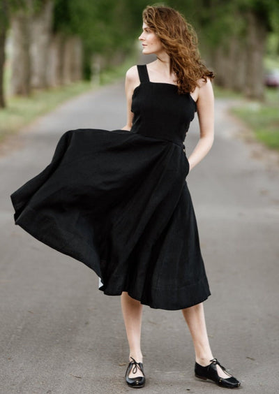 Pinafore Dress, Sleeveless, Black Pansy#color_black-pansy