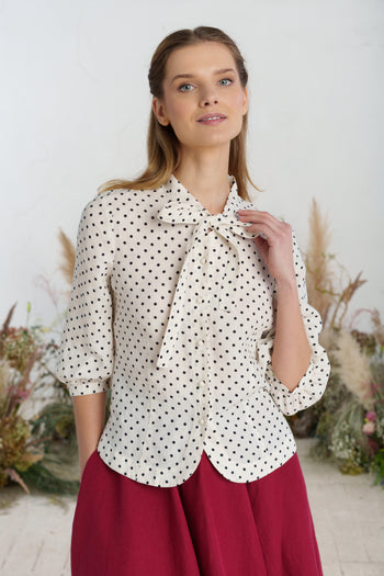 Jasmine Shirt, Long Sleeve, Tiny Dots
#color_tiny-dots