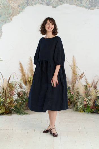 Smock Gaia Dress, 3/4 Sleeve, Night Navy
#color_night-navy