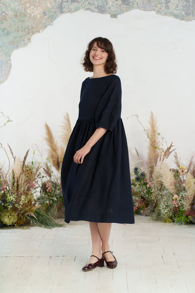 Smock Gaia Dress, 3/4 Sleeve, Night Navy
#color_night-navy