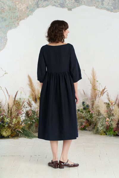Smock Gaia Dress, 3/4 Sleeve, Night Navy
#color_night-navy