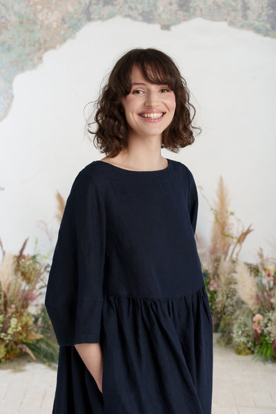 Smock Gaia Dress, 3/4 Sleeve, Night Navy
#color_night-navy