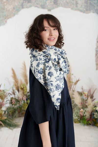 Palisandra Scarf, Ink Rose
#color_ink-rose