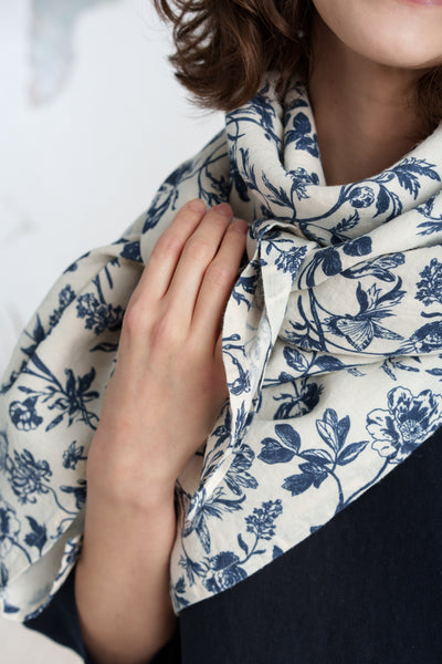 Palisandra Scarf, Ink Rose
#color_ink-rose