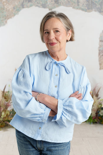 Clementine Shirt, Long Sleeve, Skye Blue
#color_skye-blue