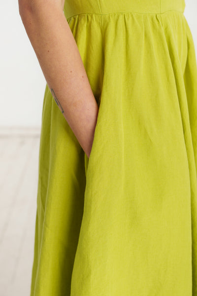 Classic Dress, Short Sleeve, Lime Green White Collar
#color_lime-green-white-collar