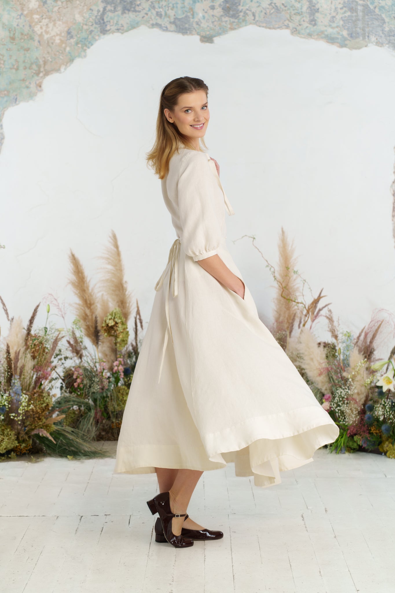 Maxi Wrap Skirt, Milky White
#color_milky-white