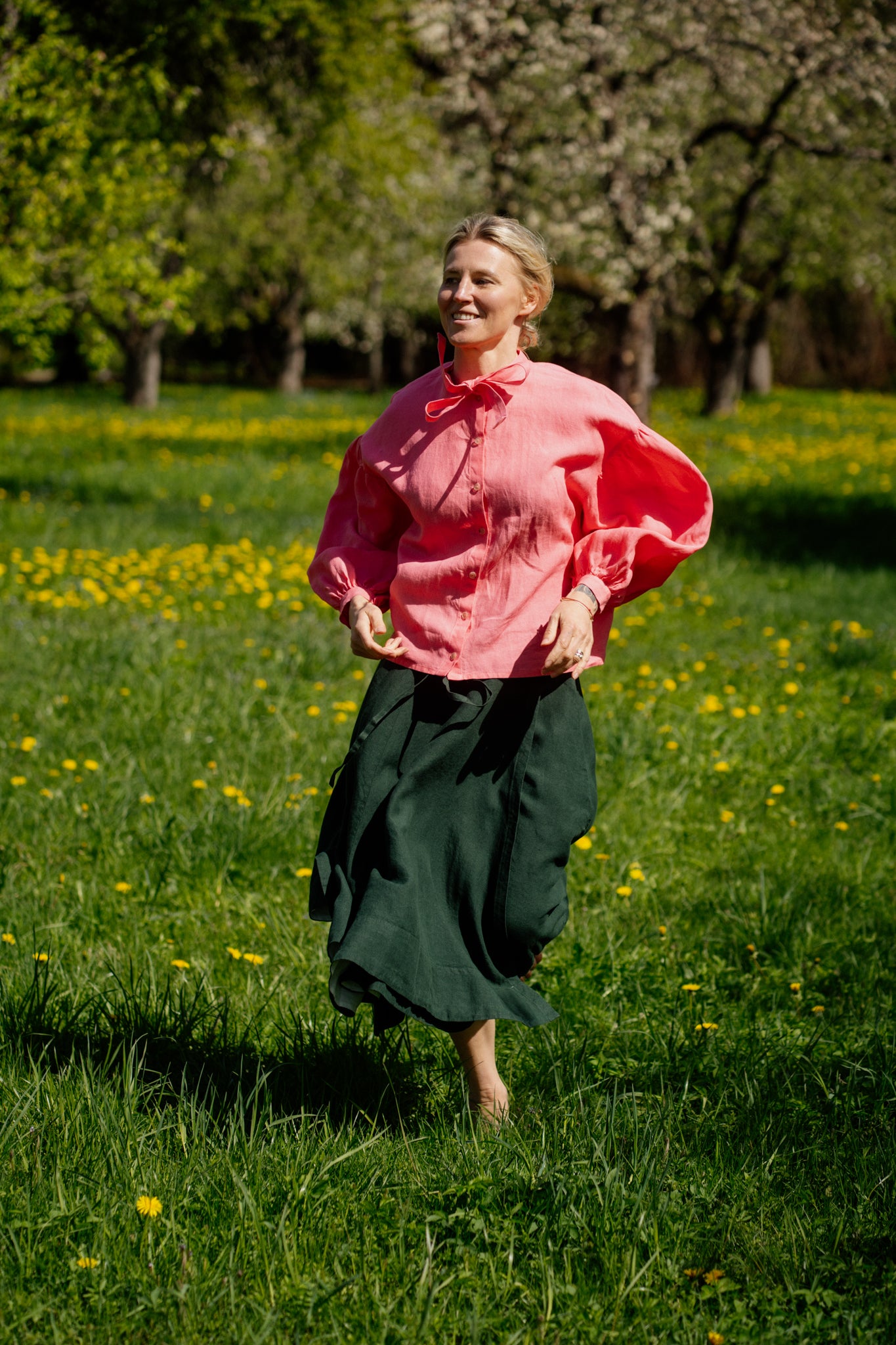Clementine Shirt, Long Sleeve, Peony Pop
#color_peony-pop