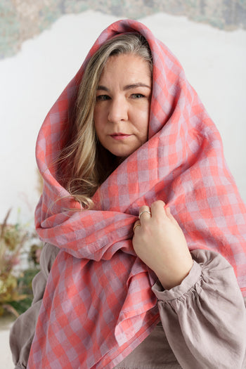 Palisandra Scarf, Pink Gingham
#color_pink-gingham
