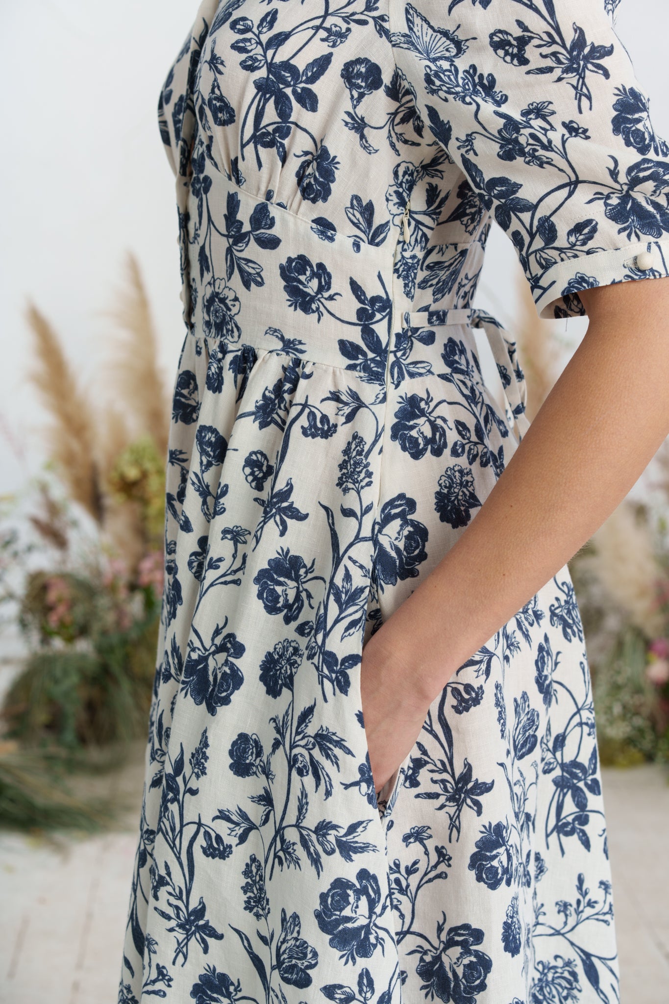 Diane Dress, Puffed Sleeve, Ink Rose
#color_ink-rose