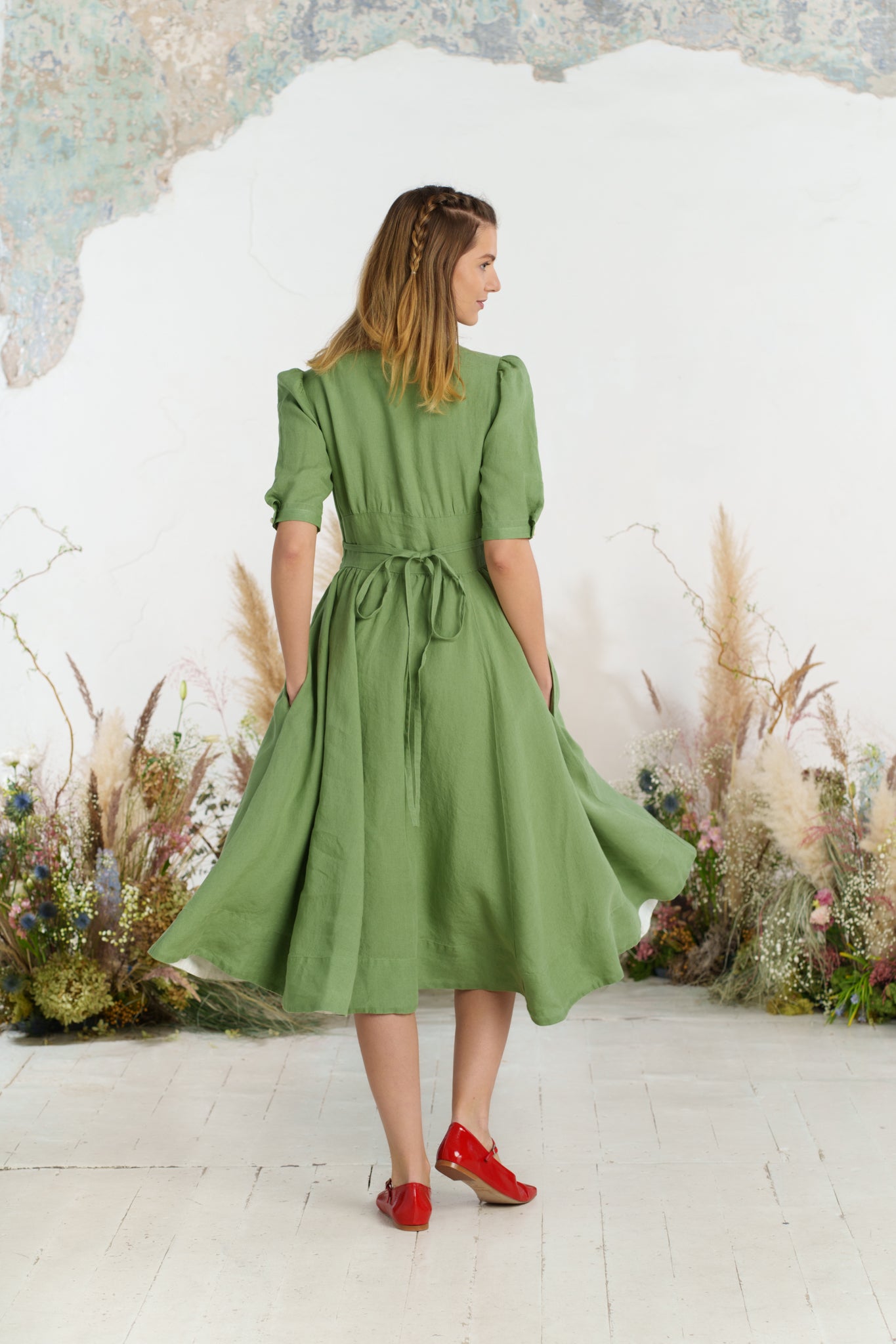 Diane Dress, Puffed Sleeve, Matcha Latte
#color_matcha-latte