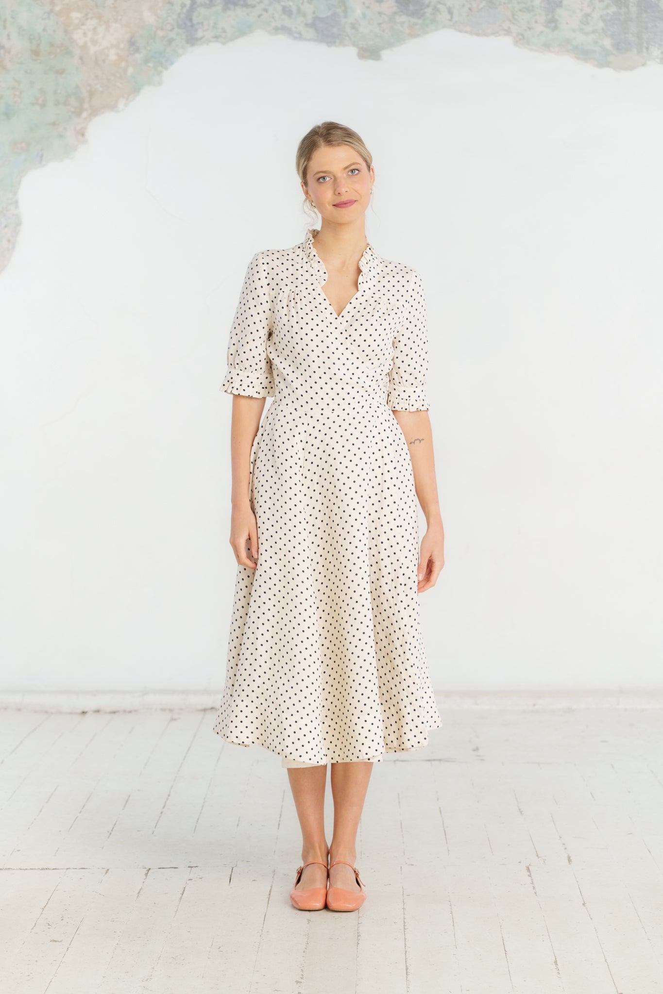 Darcy Dress, Short Sleeve, Tiny Dots#color_tiny-dots