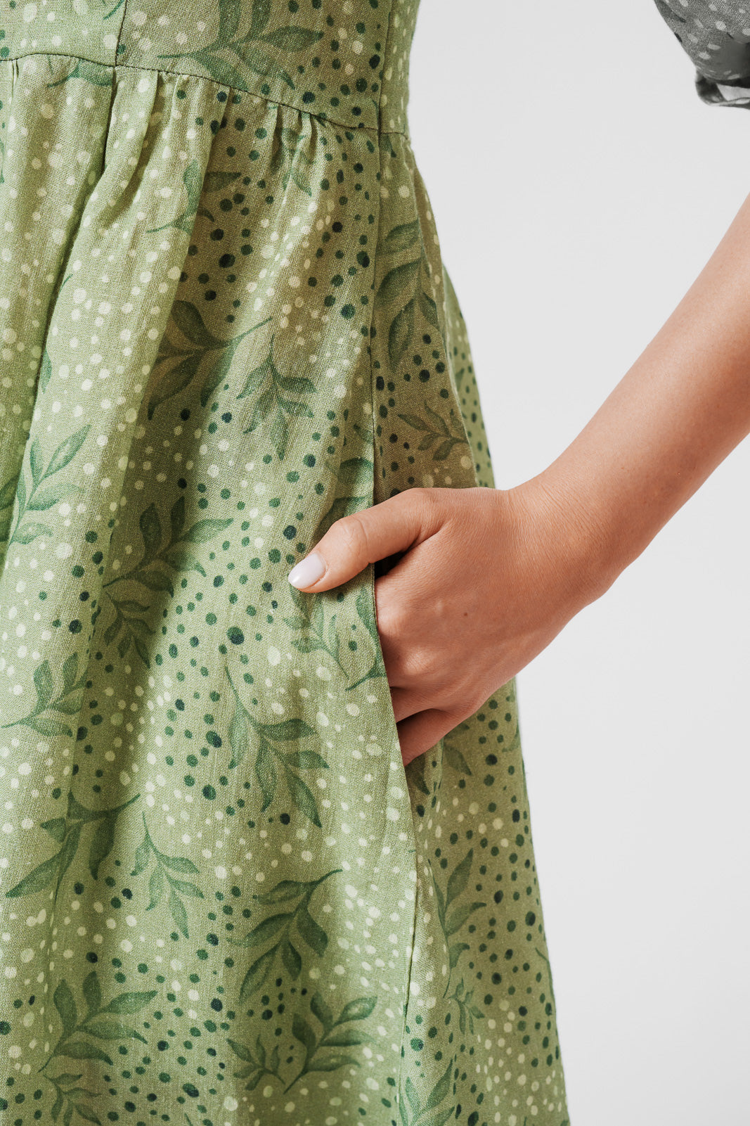 Carmen dress, 3/4 sleeves, #color_forest-fern