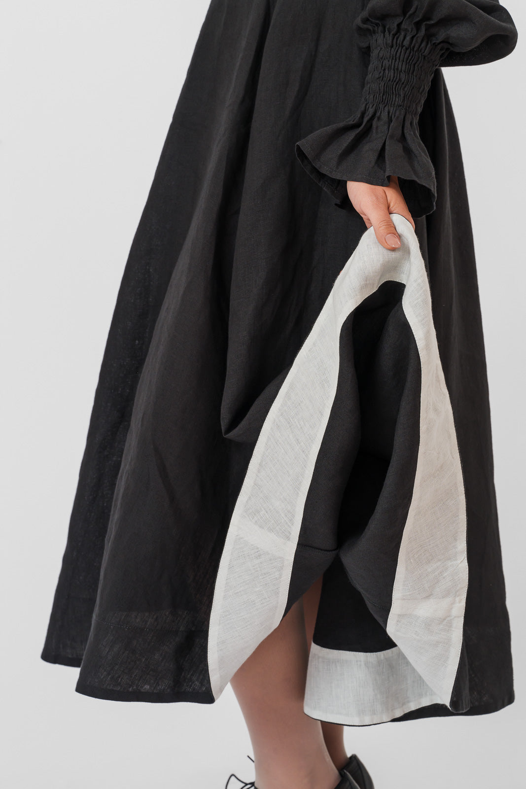 Briar Dress, Long Sleeve, Black Pansy
#color_black-pansy