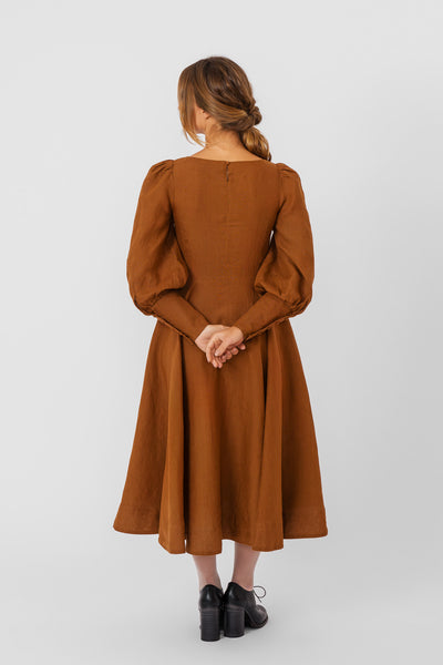 Hawthorn Dress, Long Sleeve, Warm Brown
#color_warm-brown