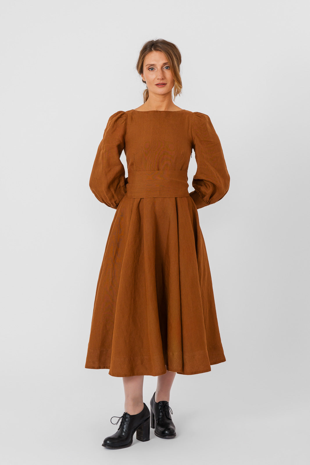 Hawthorn Dress, Long Sleeve, Warm Brown
#color_warm-brown