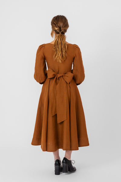 Hawthorn Dress, Long Sleeve, Warm Brown
#color_warm-brown