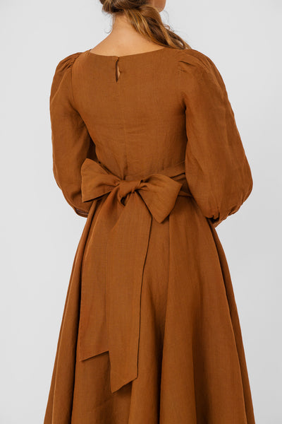 Hawthorn Dress, Long Sleeve, Warm Brown
#color_warm-brown