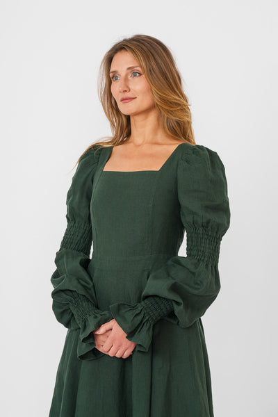 Briar Dress, Long Sleeve, Evergreen
#color_evergreen