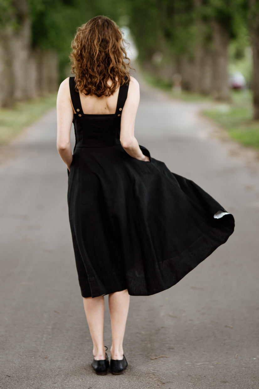 Pinafore Dress, Sleeveless, Black Pansy#color_black-pansy