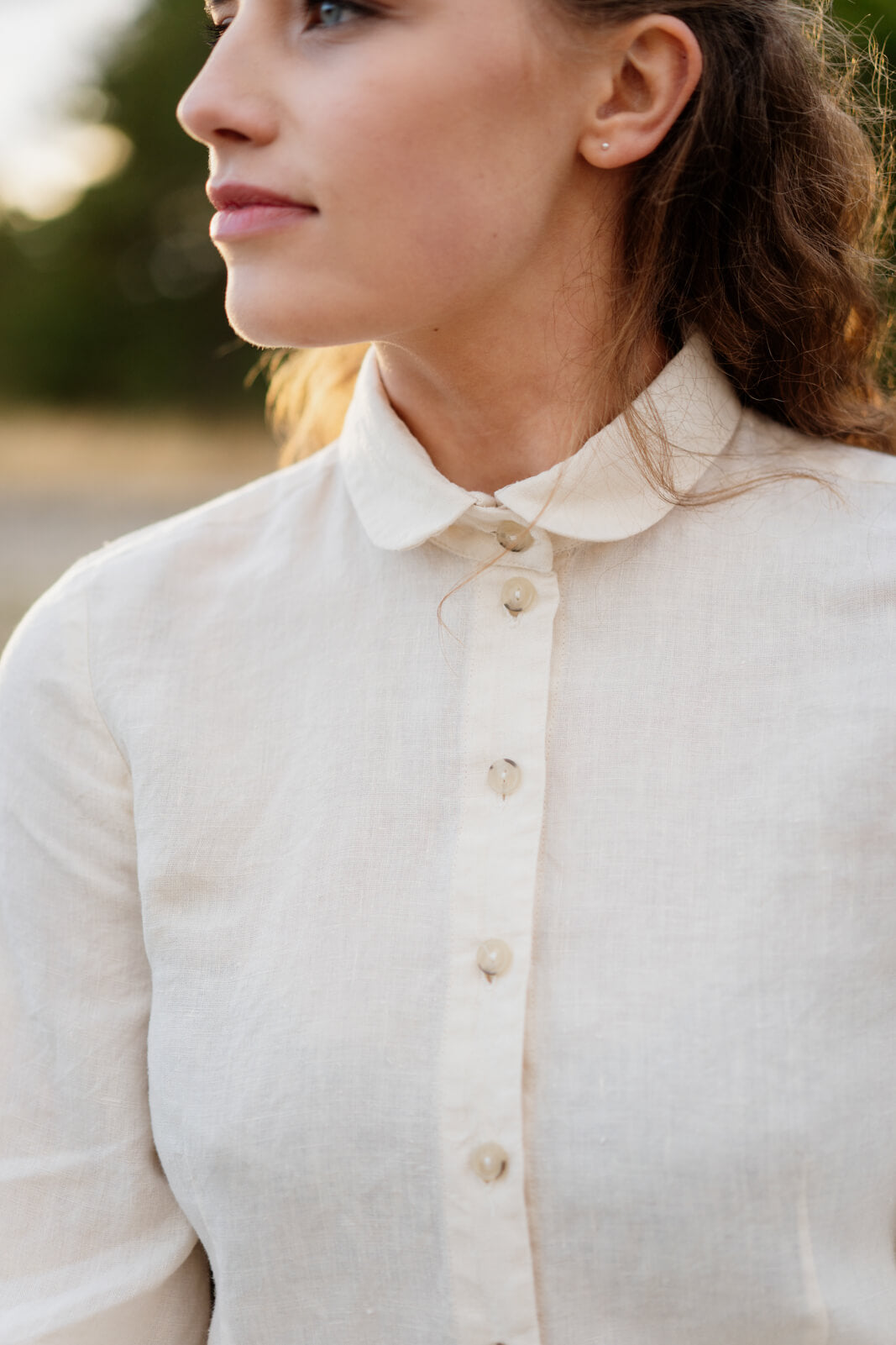 Son de Flor fitted linen shirt#color_milky-white